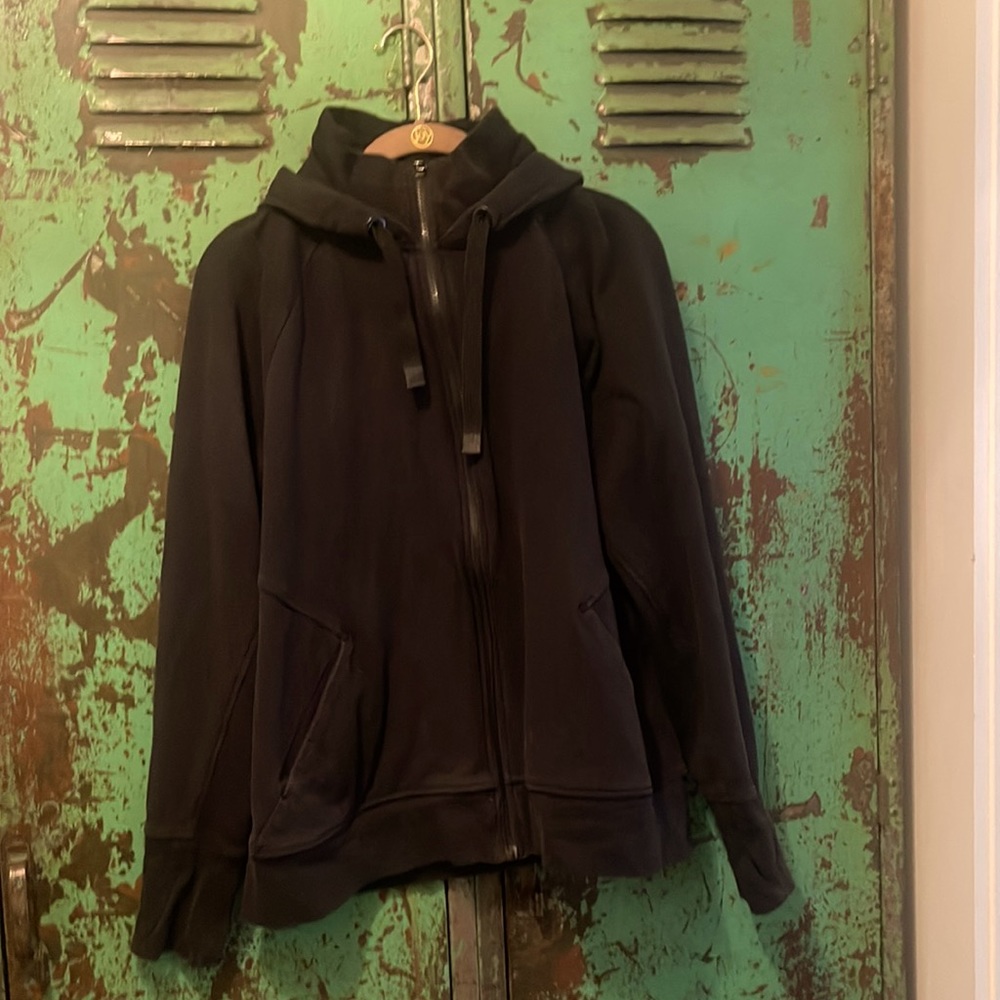 Athletes triumph hoodie.  Size xl.